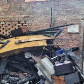 Incendio en el barrio Prados del Sur arrasó con una vivienda familiar