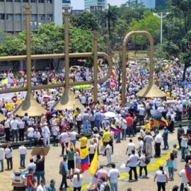 Convocan a nueva marcha contra reformas de Petro y administración de Ospina