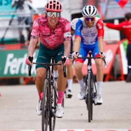 Gran triunfo de etapa de Rigoberto Urán en la Vuelta a España