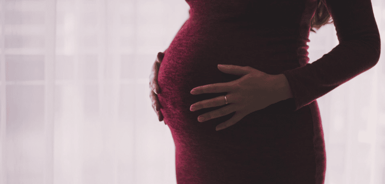 Maternidad subrogada: Corte Constitucional pide regulación