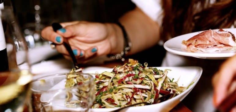 Restaurantes tendrán que hacer visible precios de productos: SIC