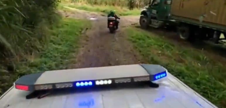 ¡Cómo de película! Autoridades recuperaron repuestos de motos robadas