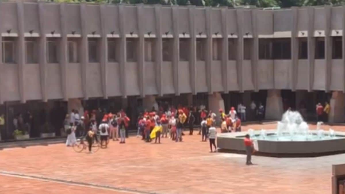 Continúan las protestas: Manifestantes intentaron ingresar a oficinas de Catastro