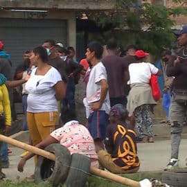 Familias desalojadas en Cali dicen que no han sido reubicadas en albergues