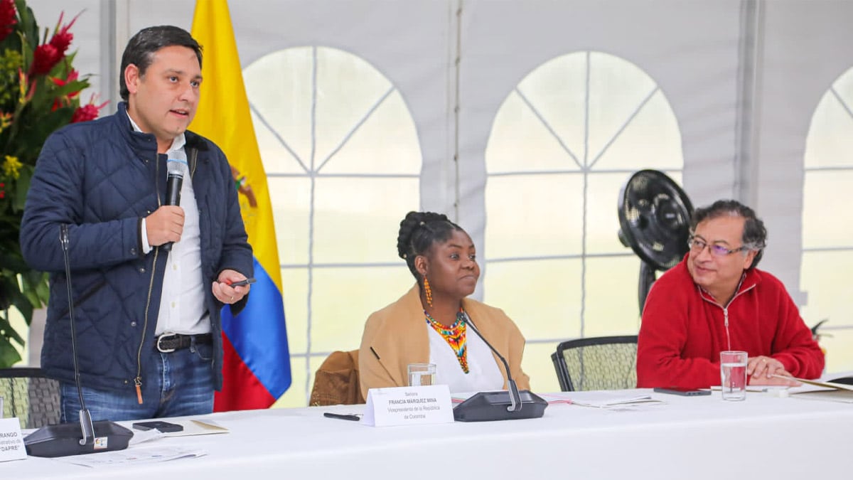 Secretario de Estado de EEUU llegó a Colombia para reunión con Petro