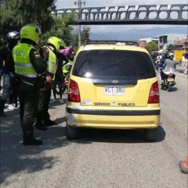Conductor de taxi resultó gravemente herido en medio de atentado sicarial