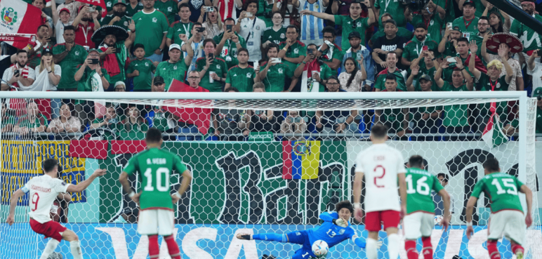 '¡El que no salte es un polaco maricón!': FIFA abre investigación por cantos de México