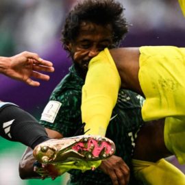 Impactante: Así se rompió la mandíbula el jugador de Arabia Saudita en el Mundial