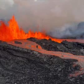 Luego de 40 años, entró en erupción el volcán más grande del mundo en Hawaii