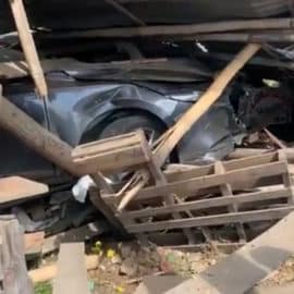 Video: aparatoso accidente en vía Cali -Jamundí destruyó varios locales de flores