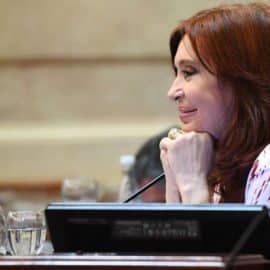 Condenan por corrupción a seis años de cárcel a Cristina Kirchner