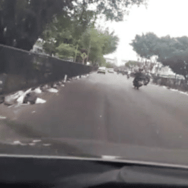 Denuncian gran cantidad de basura en autopista sur-oriental