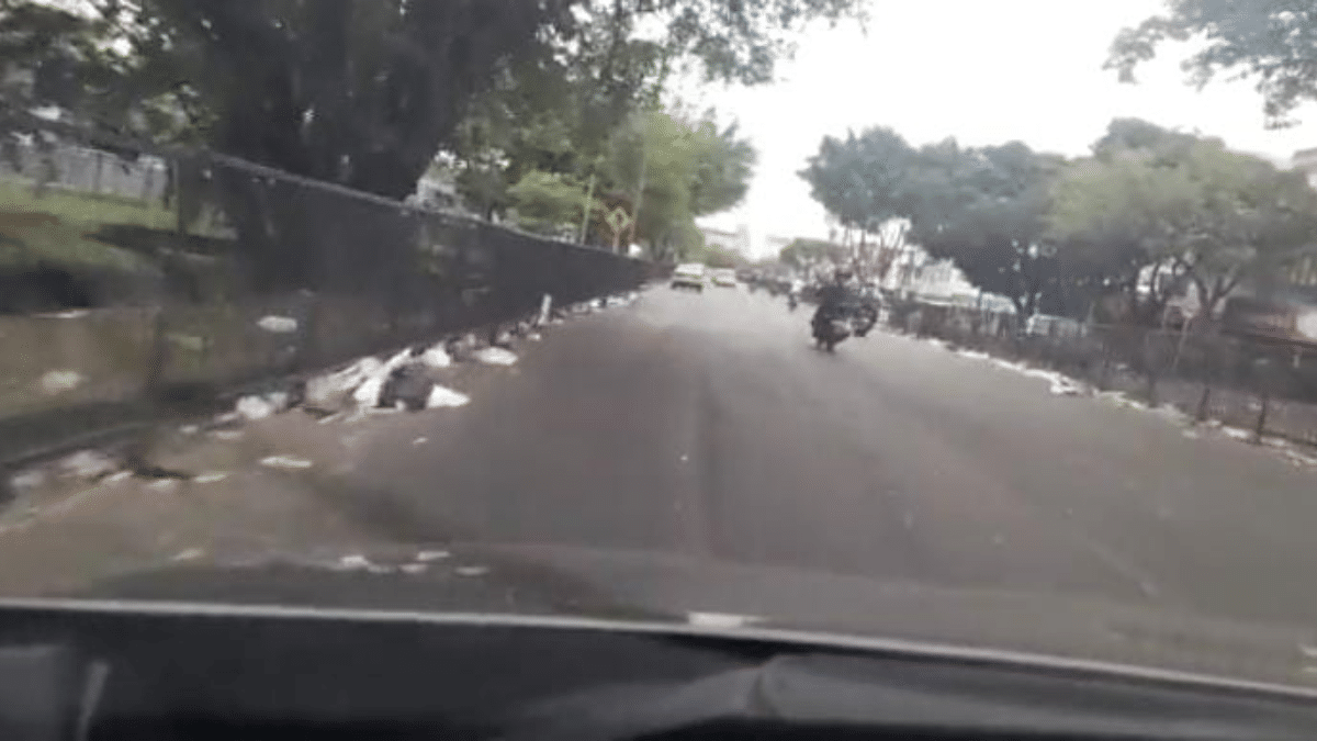 Denuncian gran cantidad de basura en autopista sur-oriental