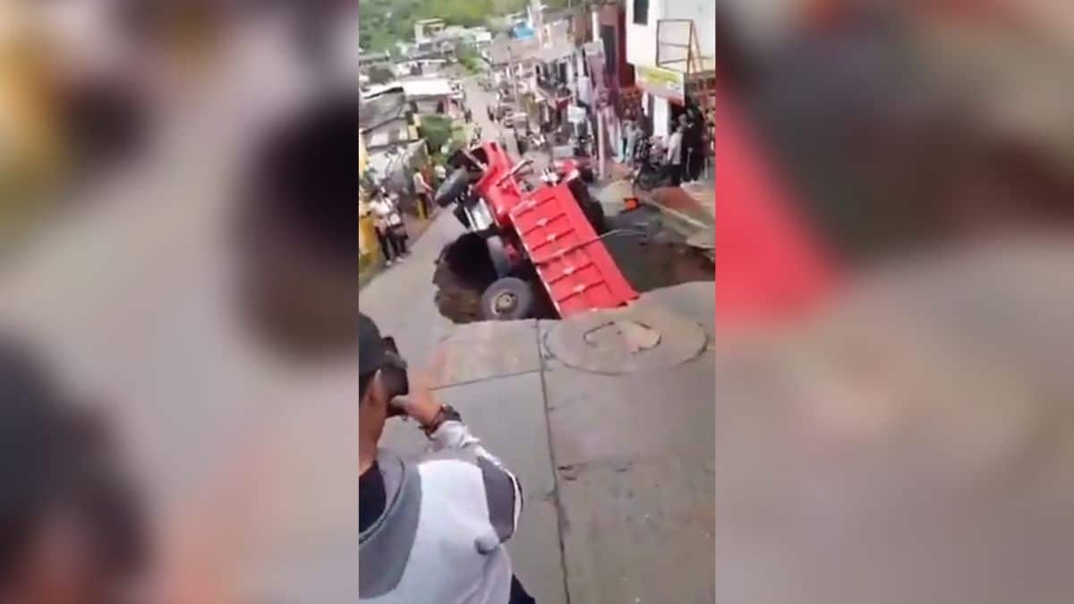 Video: así fue el fuerte choque entre dos motociclistas en Cartago, Valle