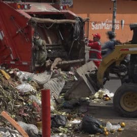 Sigue crisis de basuras en Santa Elena, operador advierte amenazas a recolectores