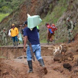 Petro anunció compra de tierras para reubicar a damnificados en Rosas