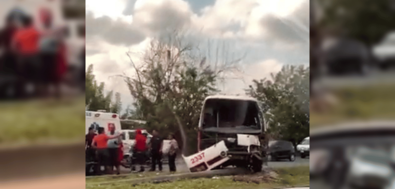Accidente de tránsito en la vía Panamericana deja 12 personas heridas