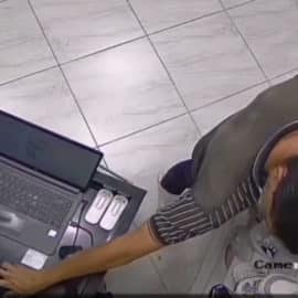 En video: Hombre robó mercancía de tres locales comerciales de Cali