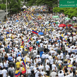 Manifestantes fueron desalojados por ESMAD en Medellín