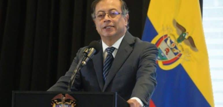 Presidente Petro es considerado como ‘persona no grata’ en Perú