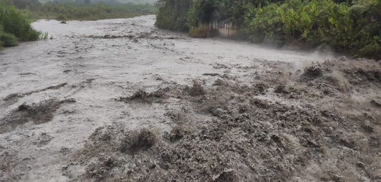 Desbordamiento de dos ríos en Santander de Quilichao, dejó 15 viviendas inundadas