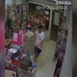 En video: hombre roba local en Floralia