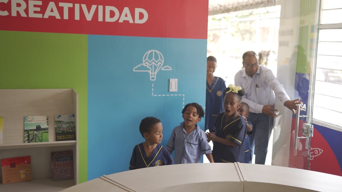 Miranda, Cauca recibe donación para tres bibliotecas rurales
