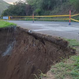 Cierre parcial de vía Dagua-Loboguerrero por pérdida de la banca