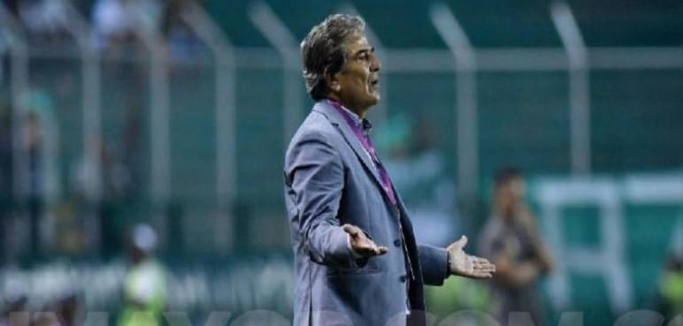 "No tengo ni ánimo para hablar": Luis Pinto tras derrota del Deportivo Cali