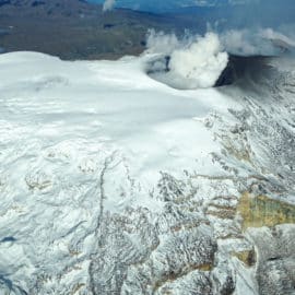 Seguidilla de temblores en el Volcán Nevado del Ruiz elevó alerta en la zona