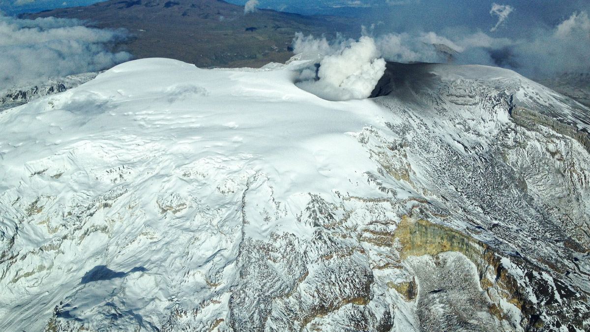 Seguidilla de temblores en el Volcán Nevado del Ruiz elevó alerta en la zona