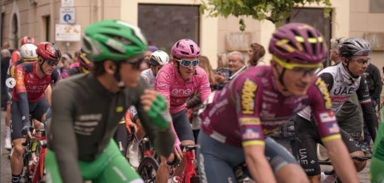 El Covid-19 continúa asolando el pelotón en el Giro de Italia