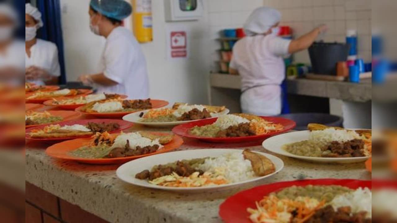 Más de 150.000 niños no están recibiendo servicio de alimentación Escolar según la Contraloría