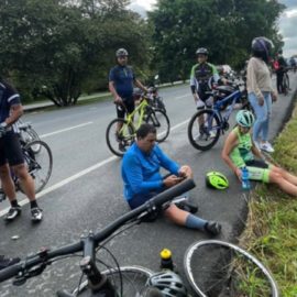Tres ciclistas fueron atropellados por un conductor ebrio en la recta Cali - Palmira