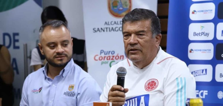 "La selección está por encima de todo": Abadía sobre horario de la final
