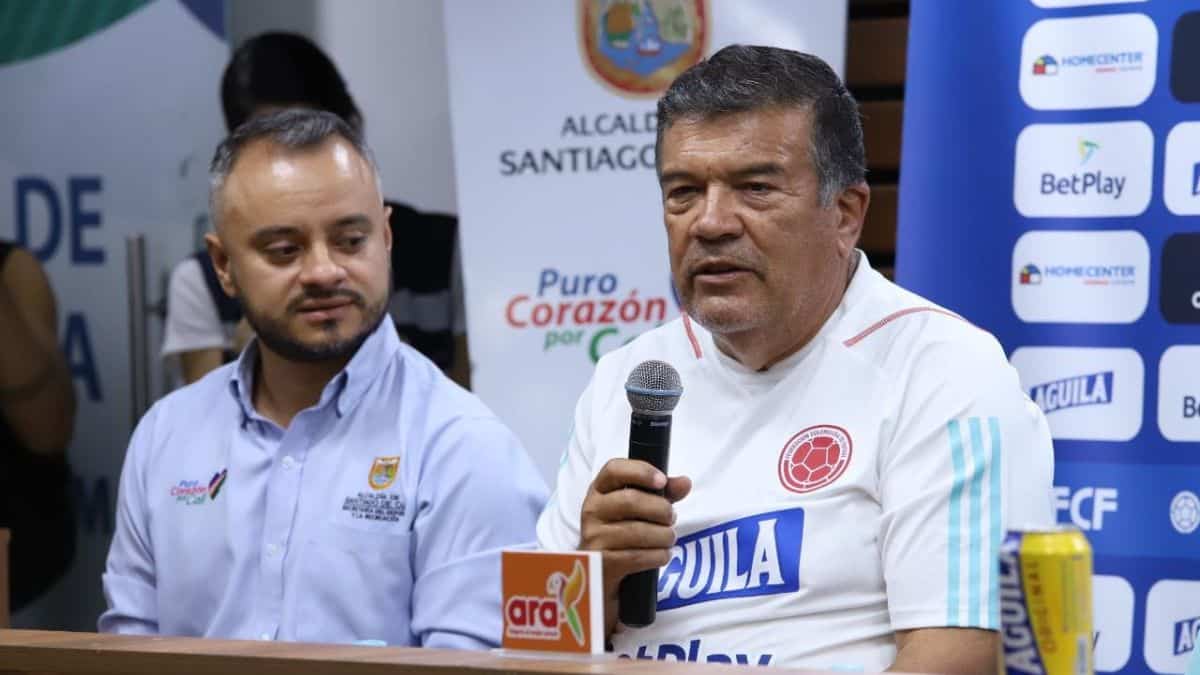 "La selección está por encima de todo": Abadía sobre horario de la final
