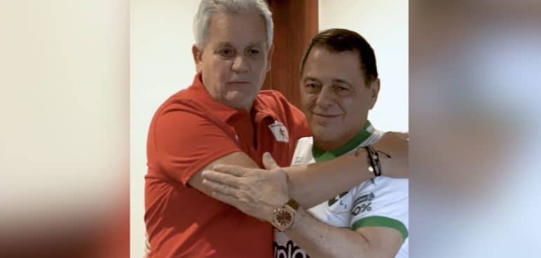 Luis Fernando Mena y Tulio Gómez intercambian camisetas: Paz en el fútbol