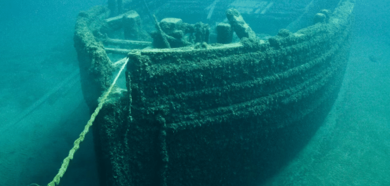Desaparece submarino que llevaba a cinco turistas a ver restos del Titanic