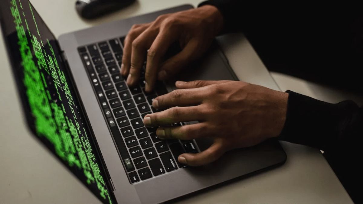 ¿Cómo protegerse del robo de datos de tarjetas de crédito? Aquí se lo contamos