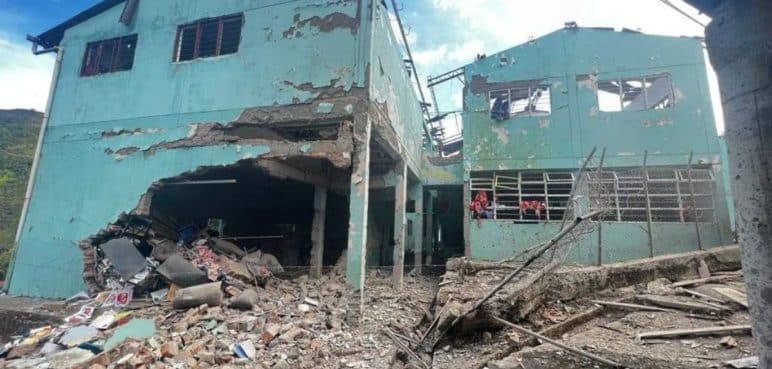 Explosivo destruyó escuela donde estudió Francia Márquez en Suárez, Cauca