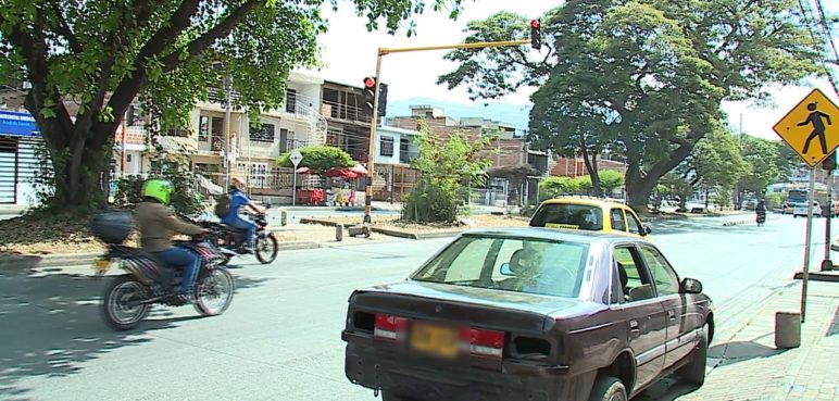 "Es como si no hubiera semáforo": Habitantes de Andrés Sanín denuncian imprudencias