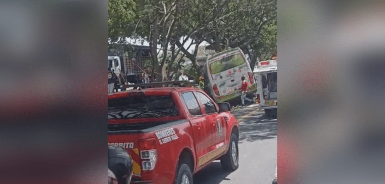 Video: Varios heridos dejó grave accidente en la vía Palmira - Amaime