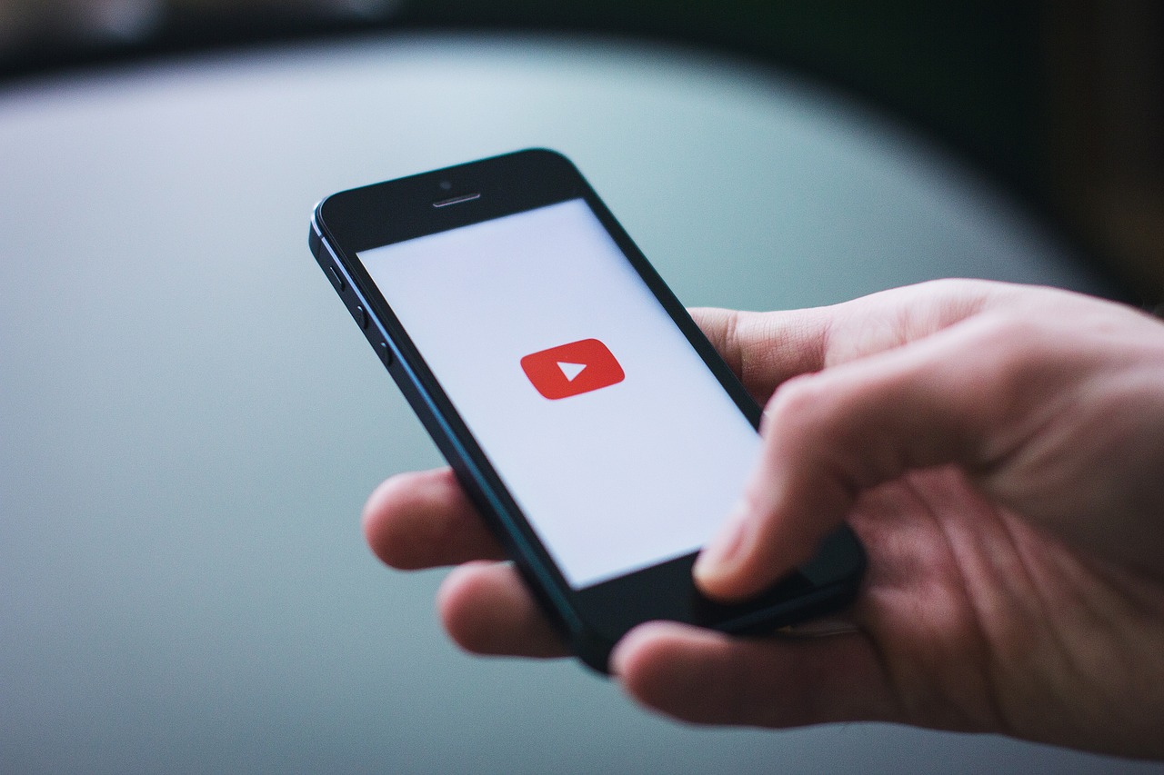 ¿Quieres descargar música de Youtube desde tu celular? Así puedes hacerlo