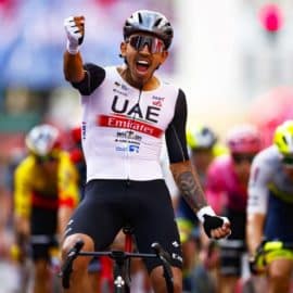 Hazaña en ‘caballito’ de acero: Sebastián Molano ganó etapa 12 de la Vuelta