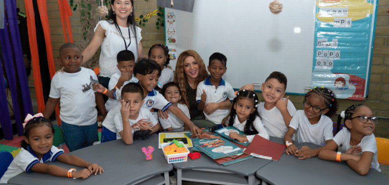 "Transformamos una comunidad entera": Shakira entrega nuevo colegio en Barranquilla