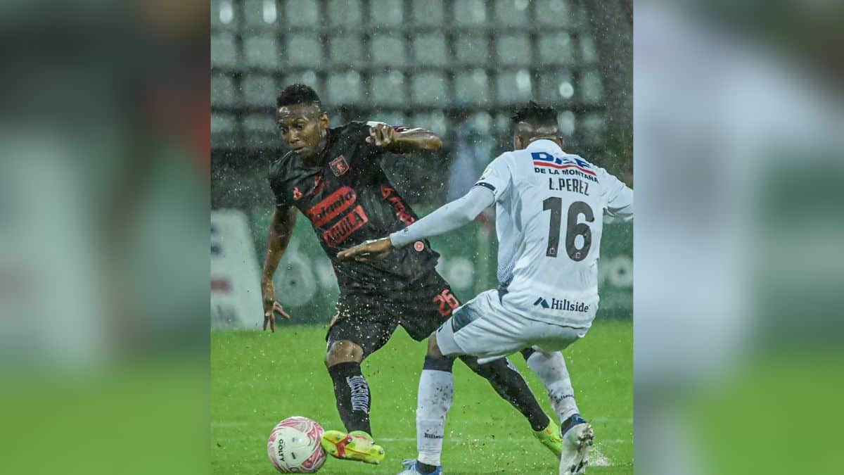 Barato empate 'bajo el agua': América igualó con Once Caldas en Manizales