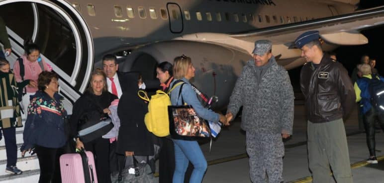 Llegan a Bogotá los primeros 110 colombianos repatriados de Israel
