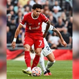 El Liverpool se 'paró de cabeza' ante el injusto gol anulado de Luis Díaz