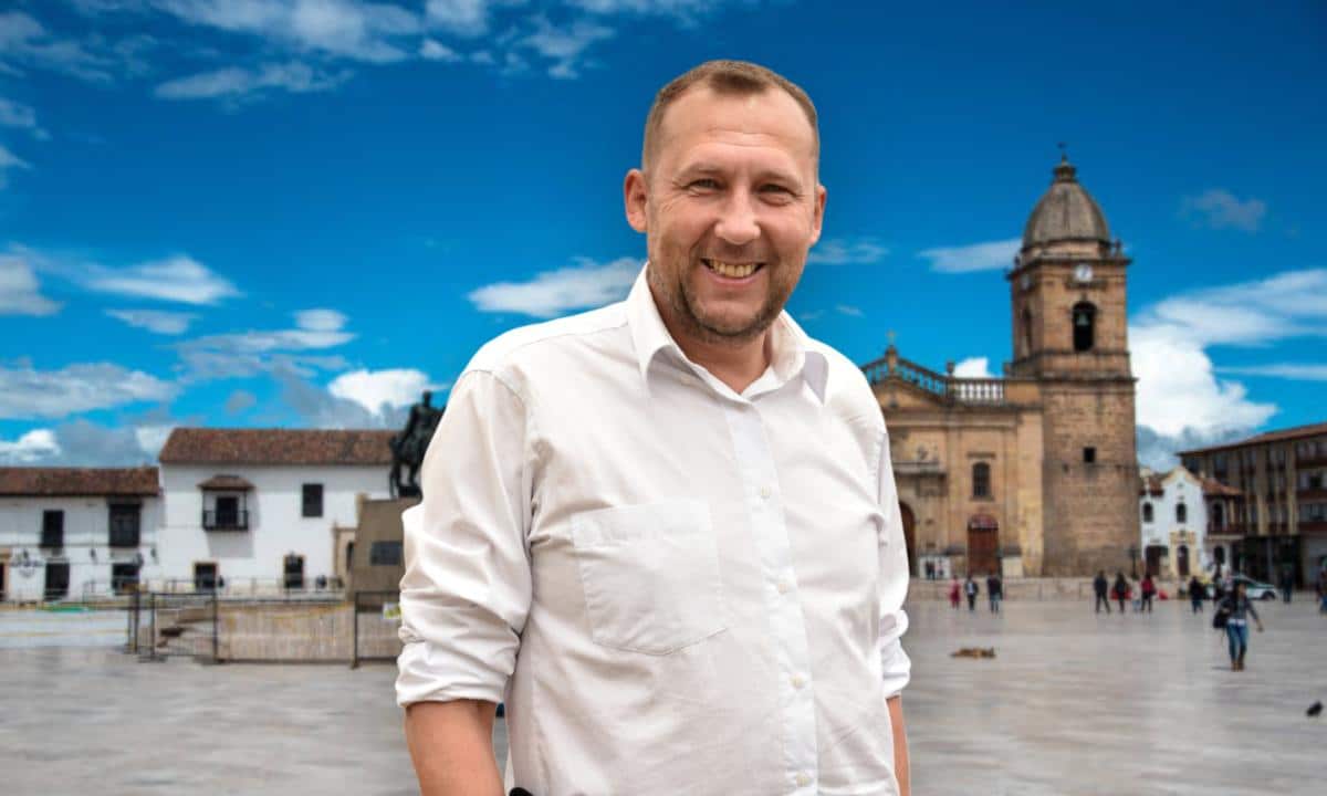 Mikhail Krasnov, el ruso que quería ser alcalde colombiano y lo logró