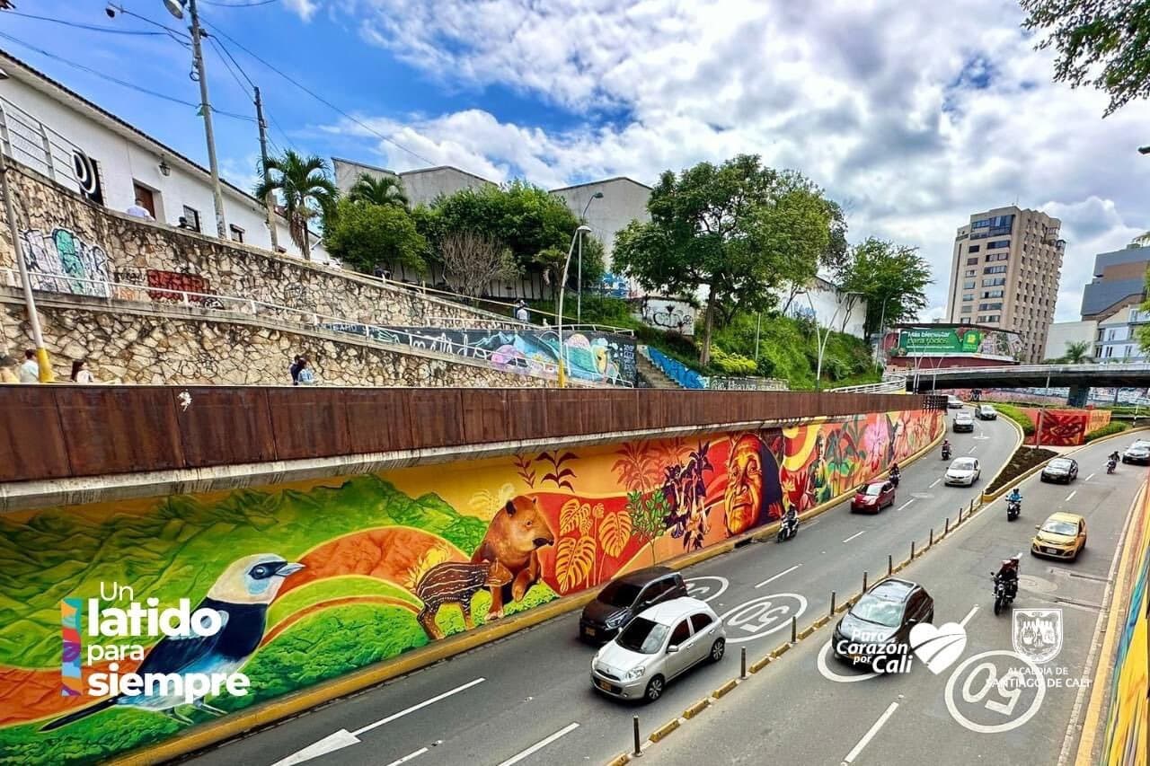 Alcaldía responde a polémica por la contratación de artistas de los murales del Túnel